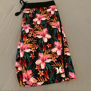 Hurley floral 20” board shorts swim trunk size 20